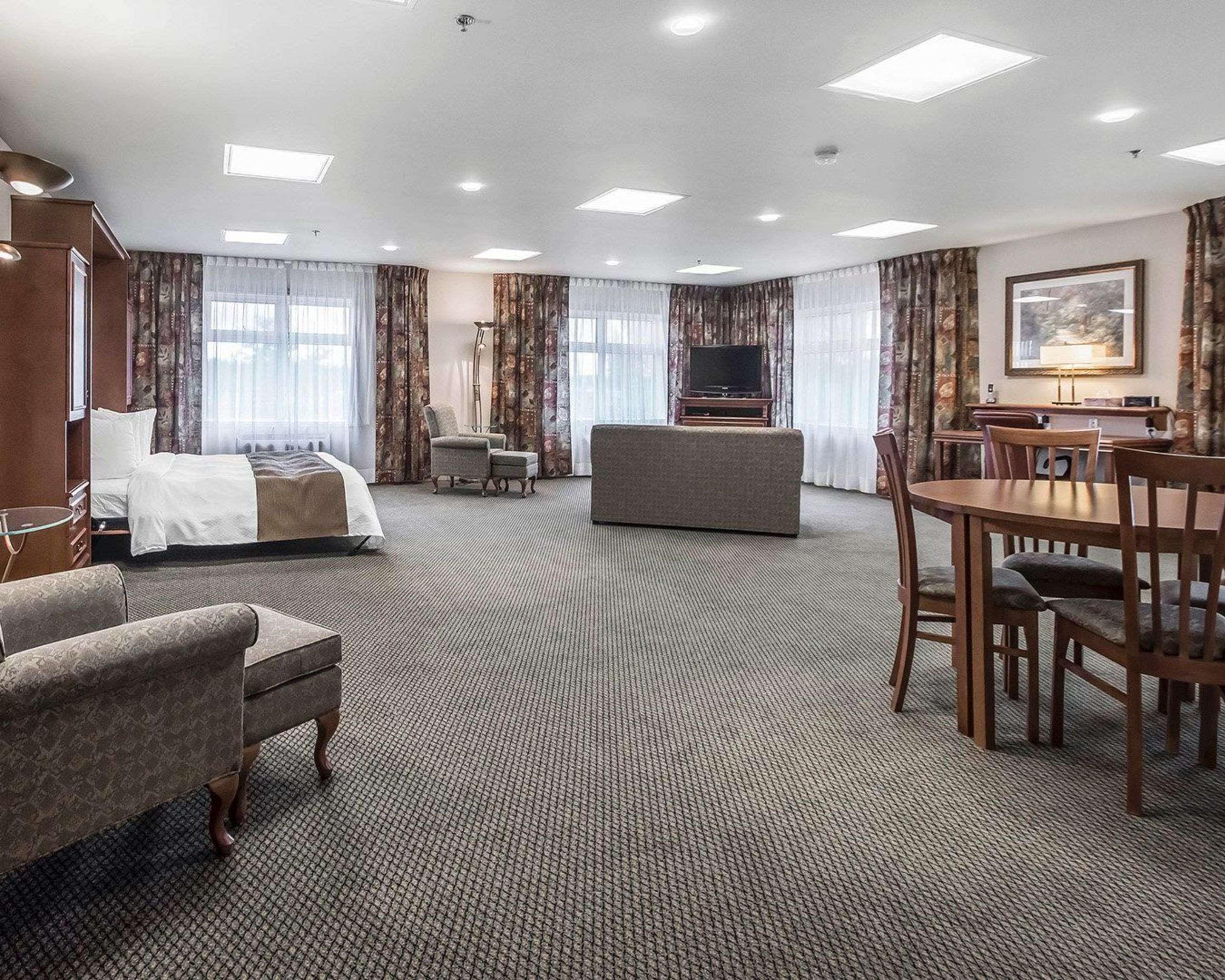 Quality Suites Drummondville Eksteriør bilde