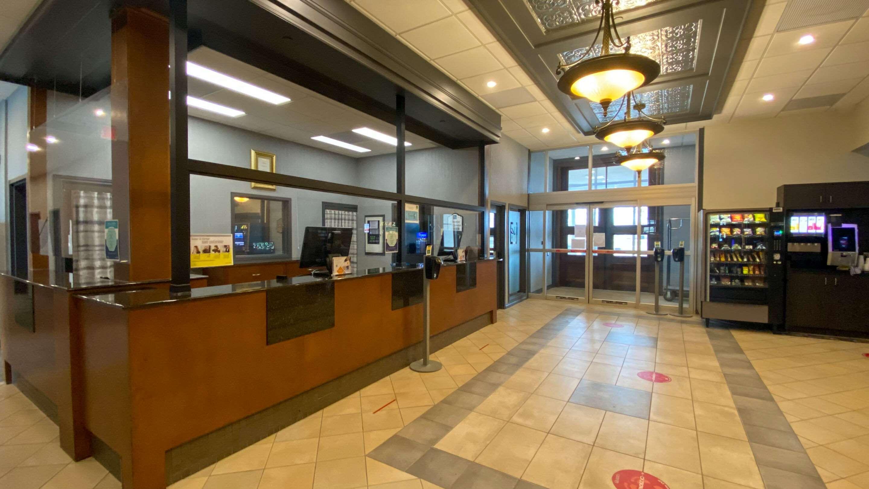 Quality Suites Drummondville Eksteriør bilde