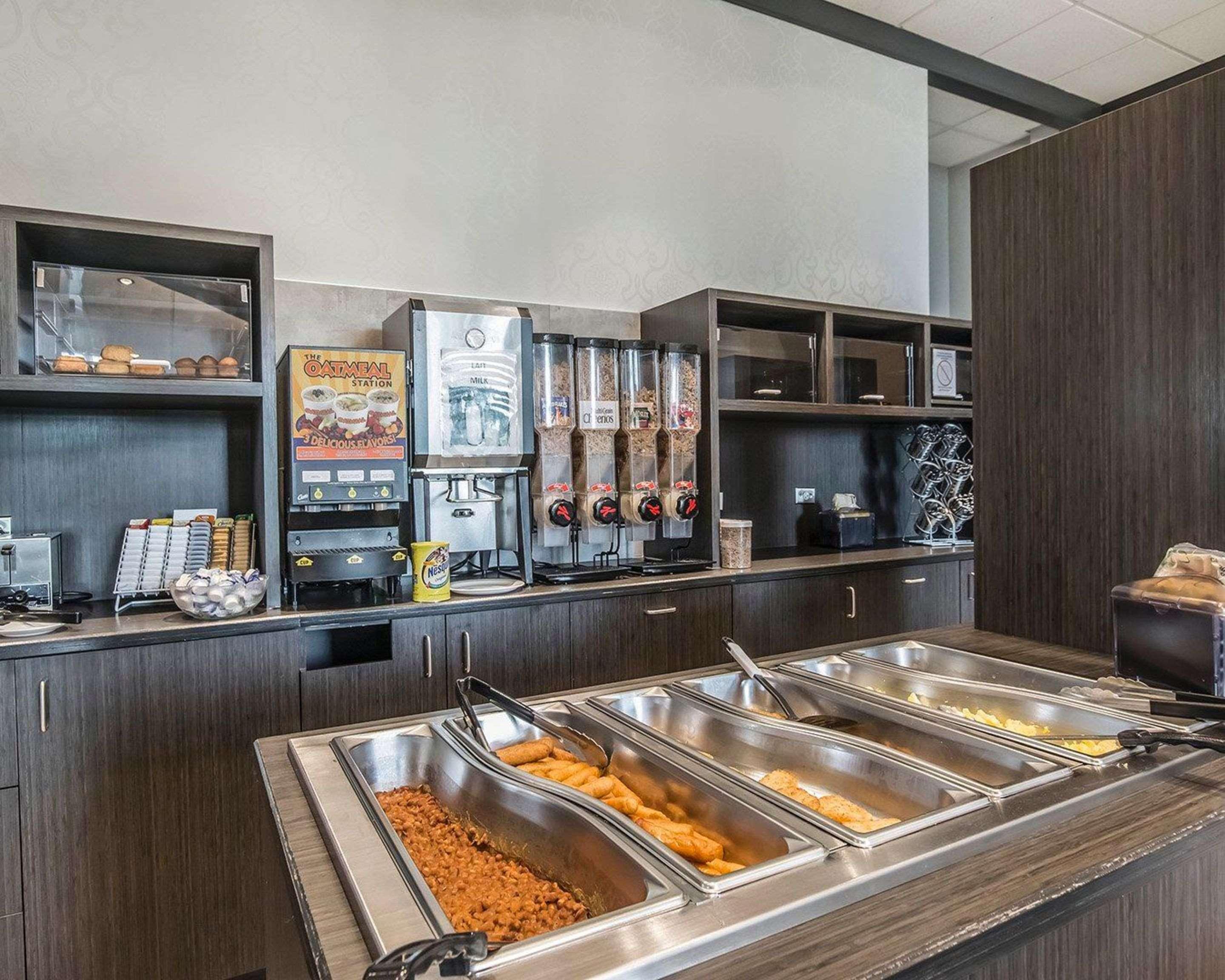 Quality Suites Drummondville Eksteriør bilde