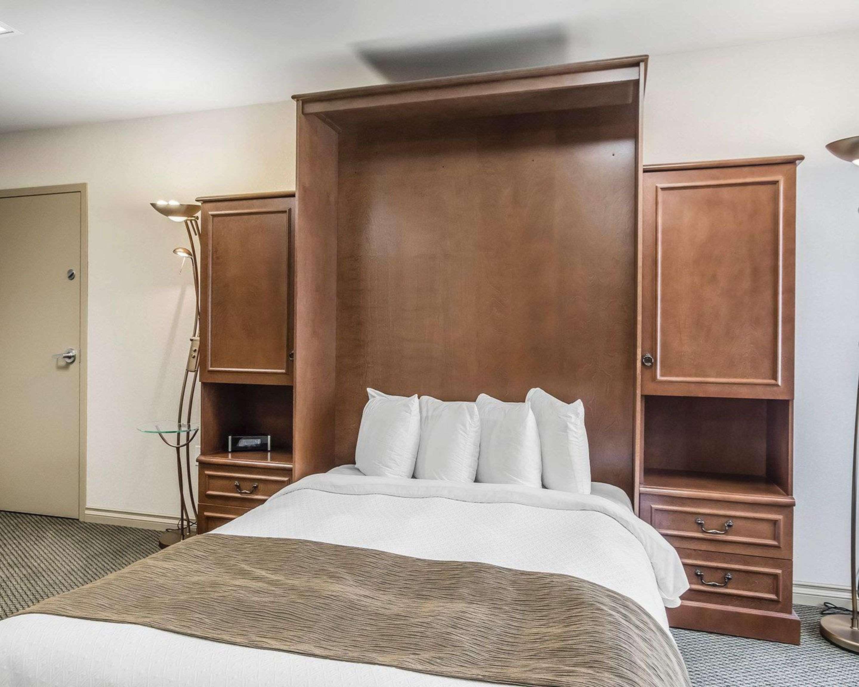 Quality Suites Drummondville Eksteriør bilde