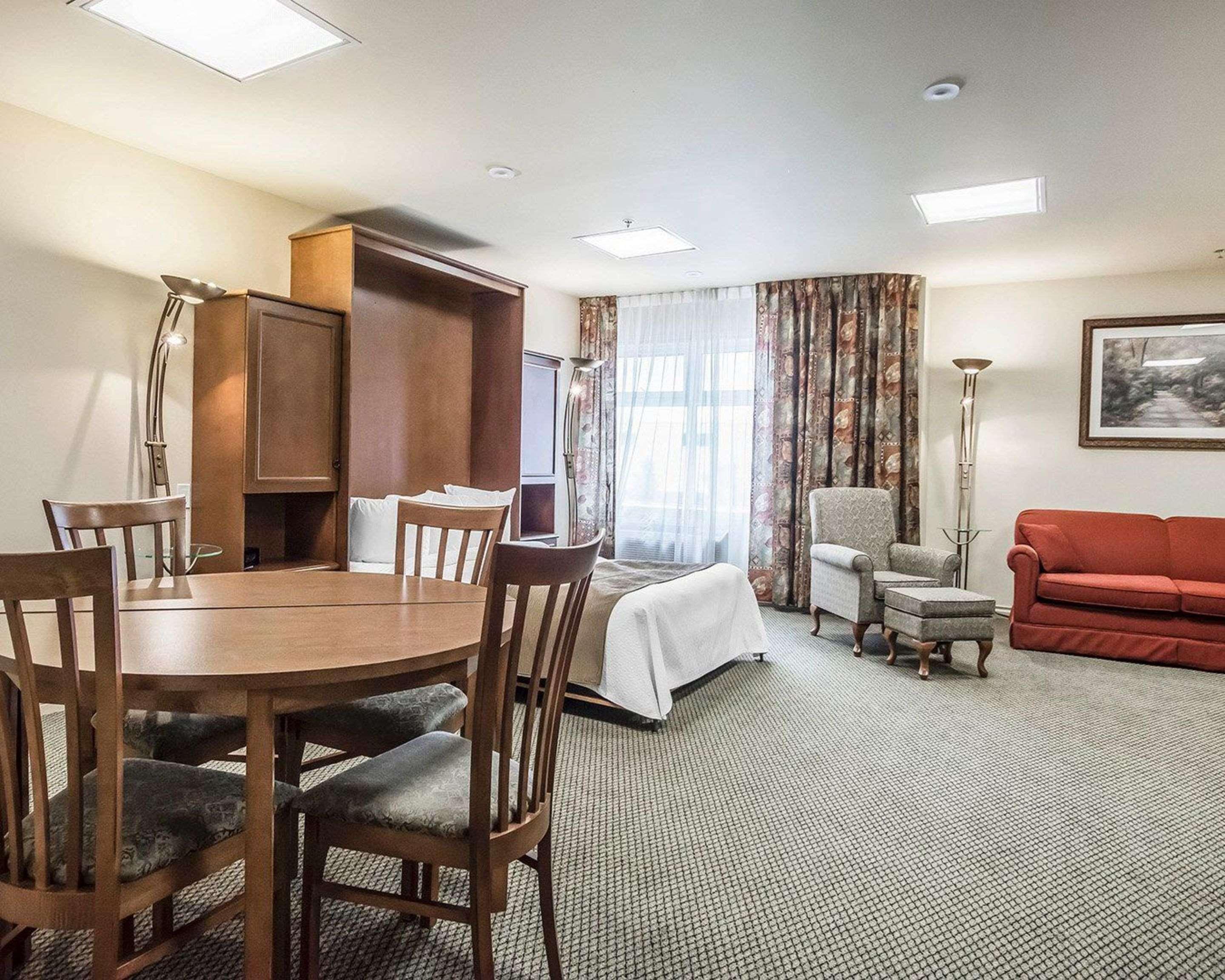 Quality Suites Drummondville Eksteriør bilde