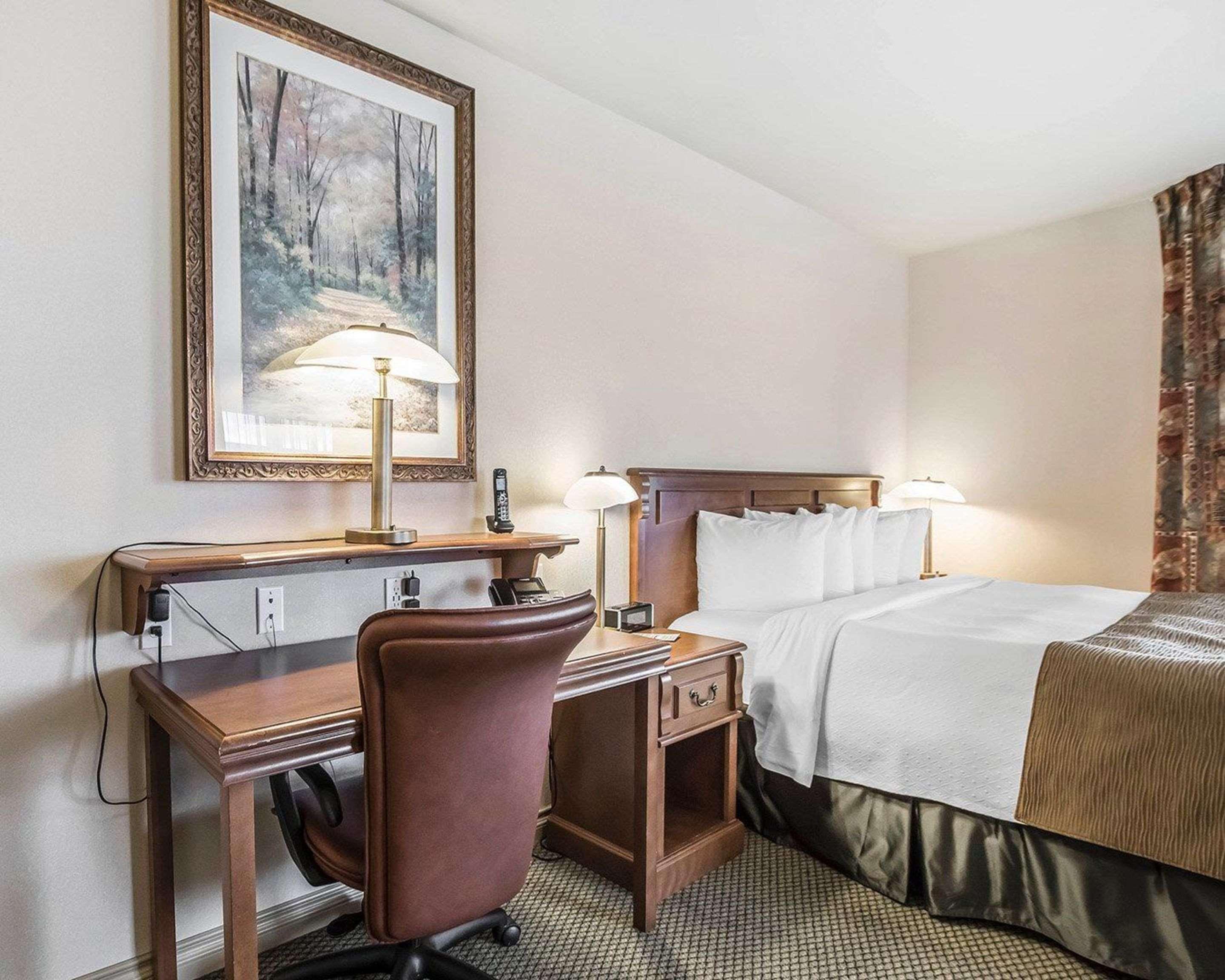 Quality Suites Drummondville Eksteriør bilde