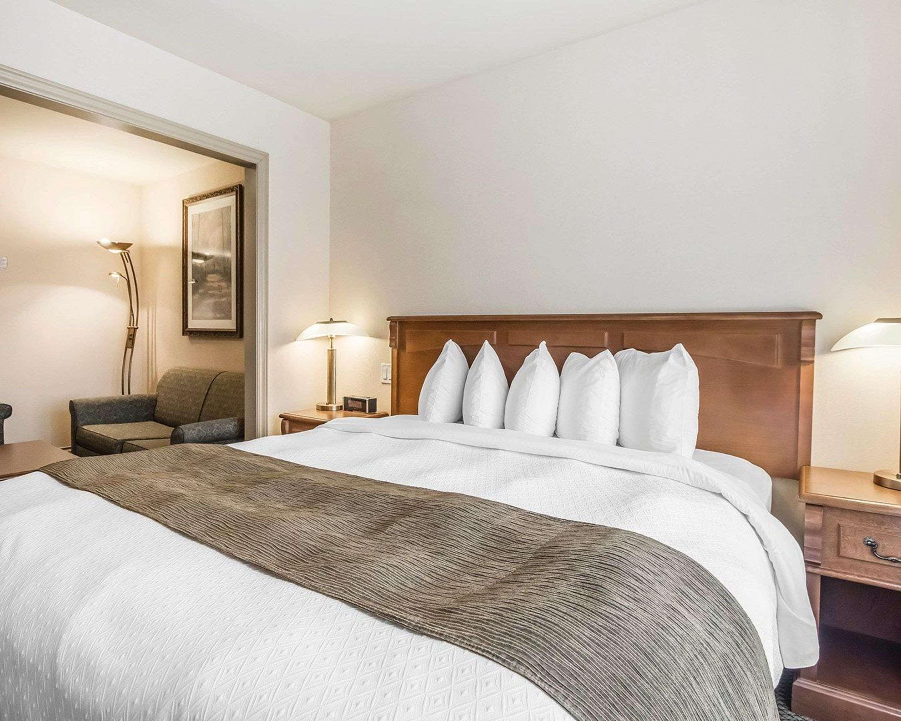 Quality Suites Drummondville Eksteriør bilde